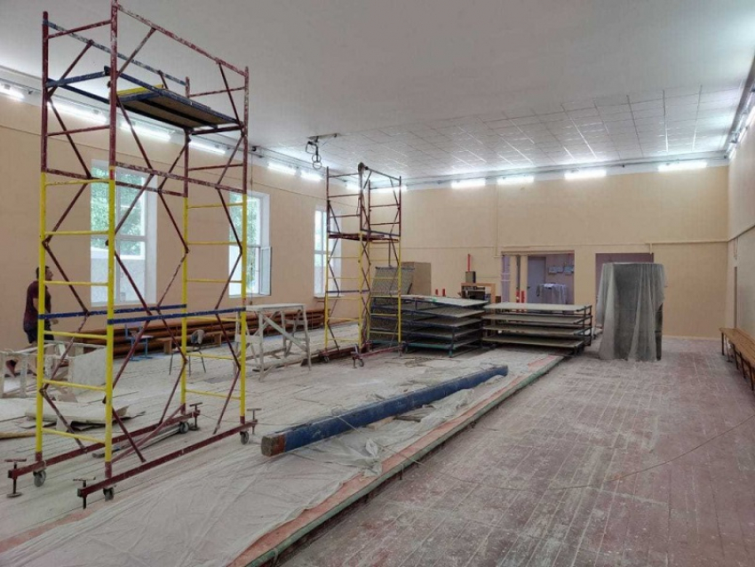 Ремонт спортшколы на Советской подходит к концу