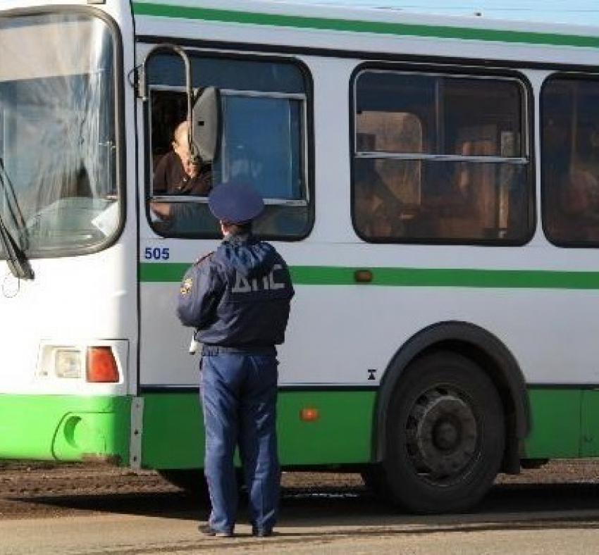 В Волгодонске дети в автобусах оказались в зоне внимания сотрудников ГИБДД