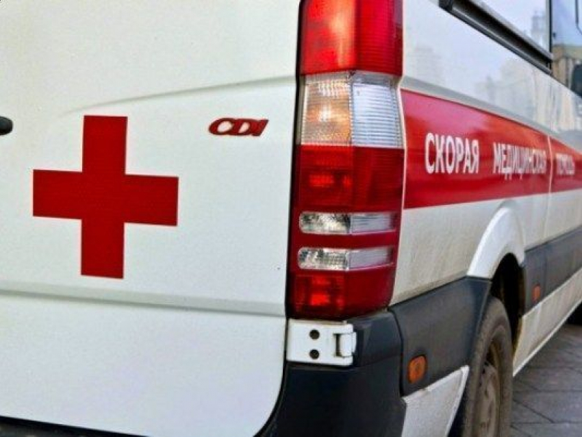 Семья разбилась в ДТП в Цимлянском районе: отец погиб, двое детей в тяжелом состоянии