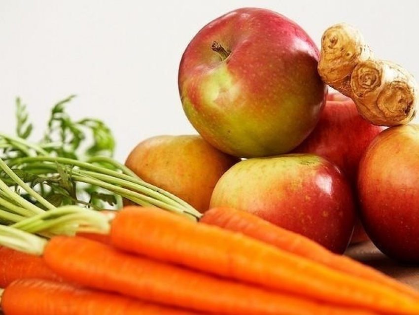 Чай, морковка и яблоки оказались в лидерах подорожания продуктов в Волгодонске
