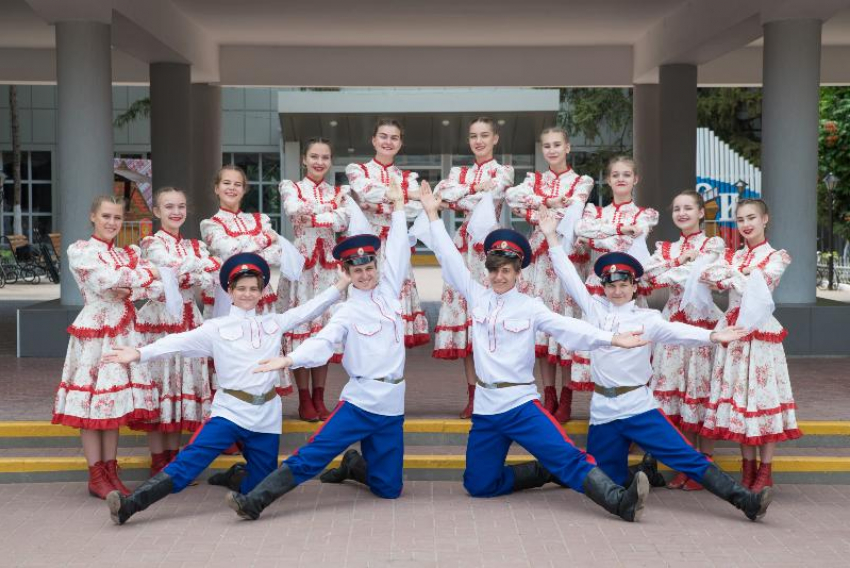Волгодонские ансамбли стали победителями областного конкурса молодежного творчества 