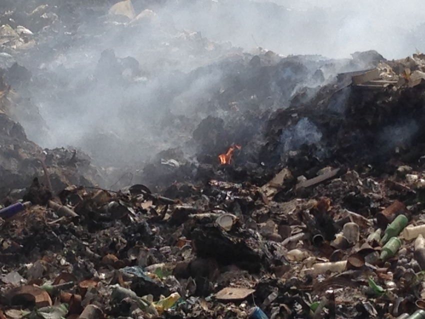 В Волгодонске горит полигон твердых бытовых отходов, краснояровцы задыхаются
