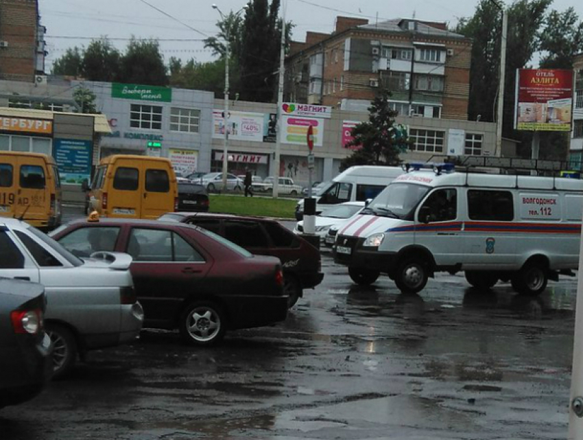 Железнодорожный и автовокзал Волгодонска экстренно эвакуировала полиция