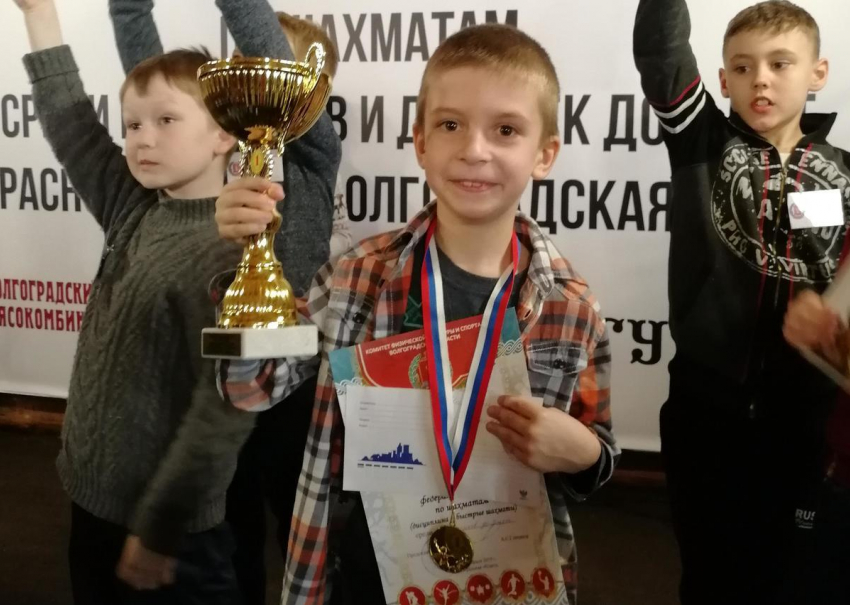 Волгодонец Дмитрий Долматов завоевал «золото» ЮФО по быстрым шахматам 
