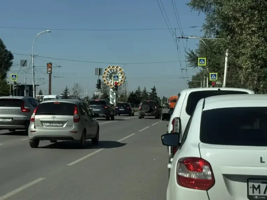 Великое бензиновое стояние: как волгодонцы штурмуют заправки в понедельник