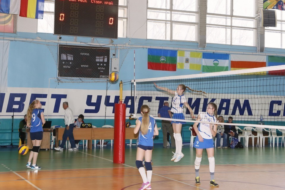 Сборная Ростовской области по волейболу разгромила в Волгодонске команду Адыгеи